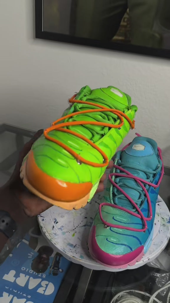 Custom Shoes ( PLEASE READ DESCRIPTION )